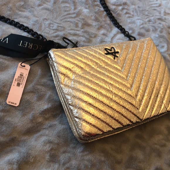 Victoria’s Secret cross body bag 🖤💛 - Picture 1 of 9